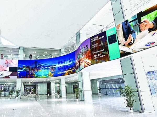 Technoretail - Dominodisplay lancia on line i nuovi ledwall Samsung per originali installazioni indoor e outdoor 