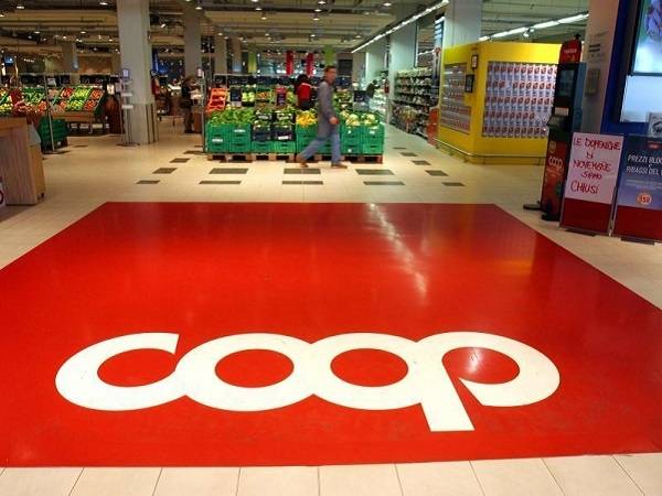 Technoretail - In collaborazione con Vodafone Italia, Coop Lombardia lancia i lockers digitali 