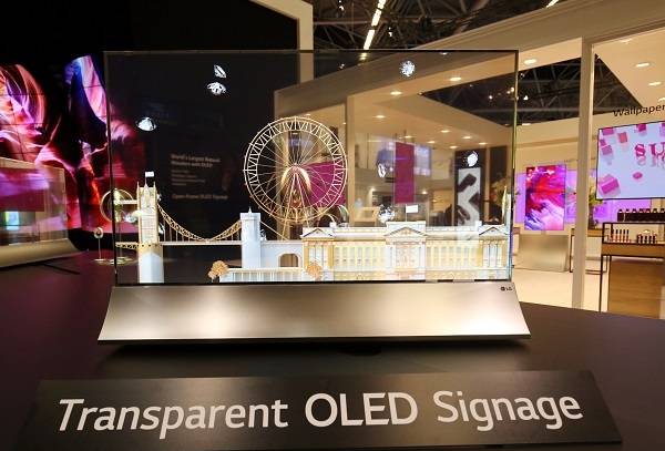 Technoretail - Presentate da LG nuove soluzioni verticali di digital signage 