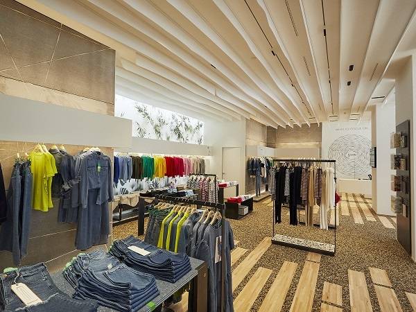 Technoretail - A Firenze, il nuovo store concept di Benetton esalta la sostenibilità nel retail 