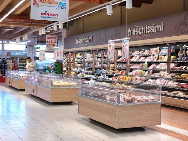 Technoretail - Design e risparmio energetico: completato da Arneg il restyling dello store Migross ad Asiago 