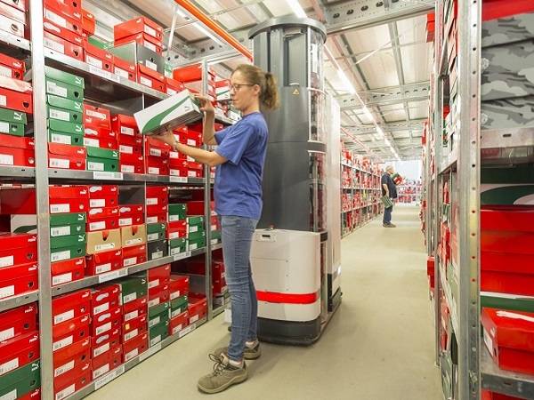 Technoretail - Dopo la fase di test, resi operativi da Zalando i due robot logistici Toru 