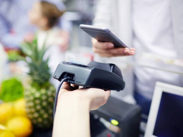 Technoretail - Mastercard e GfK Eurisko: gli italiani si connettono e pagano sempre di più con lo smartphone 