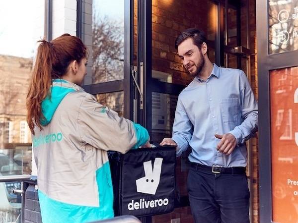 Technoretail - In un anno, Deliveroo ha generato oltre 1 miliardo di euro nel mondo per la ristorazione 