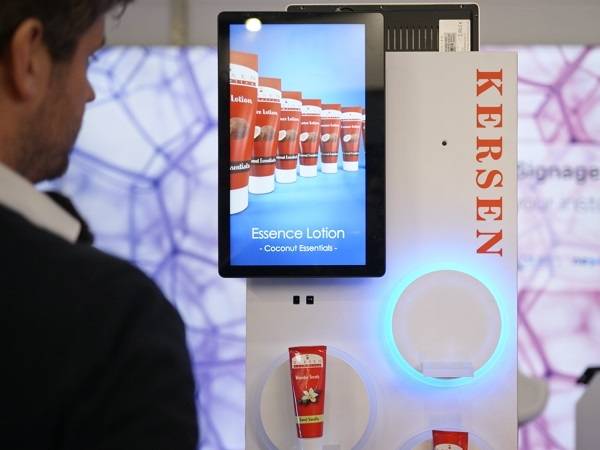 Technoretail - Digital Signage: Nexmosphere potenzia il sensore di visione Omron per ottimizzare la segnaletica retail 