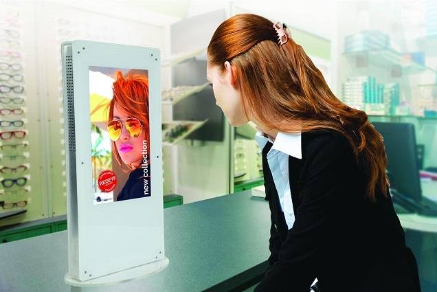 Technoretail - Dominodisplay.com presenta e-post short, la nuova serie di mini totem da banco personalizzabile al 100% 