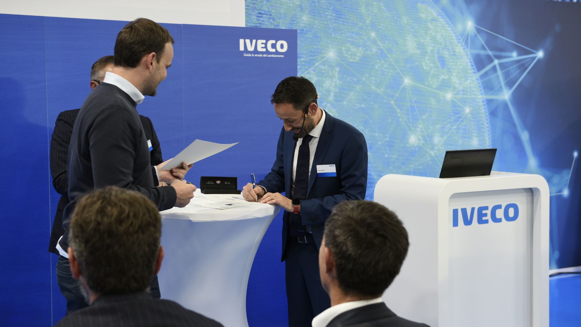 Technoretail - Accordo Fercam – Iveco: in arrivo il primo trattore elettrico Nikola Tre 