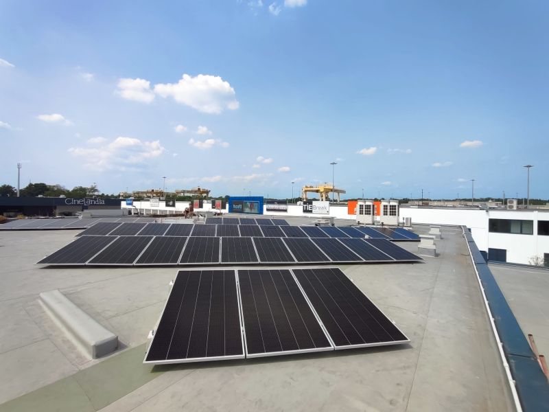 Technoretail - Ricola: nuovo impianto fotovoltaico sul tetto della sede italiana 