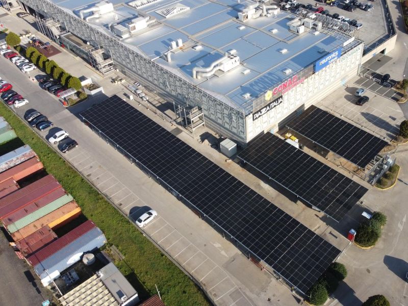 Technoretail - Helexia e Multi Italy lanciano un progetto fotovoltaico per tre mall 