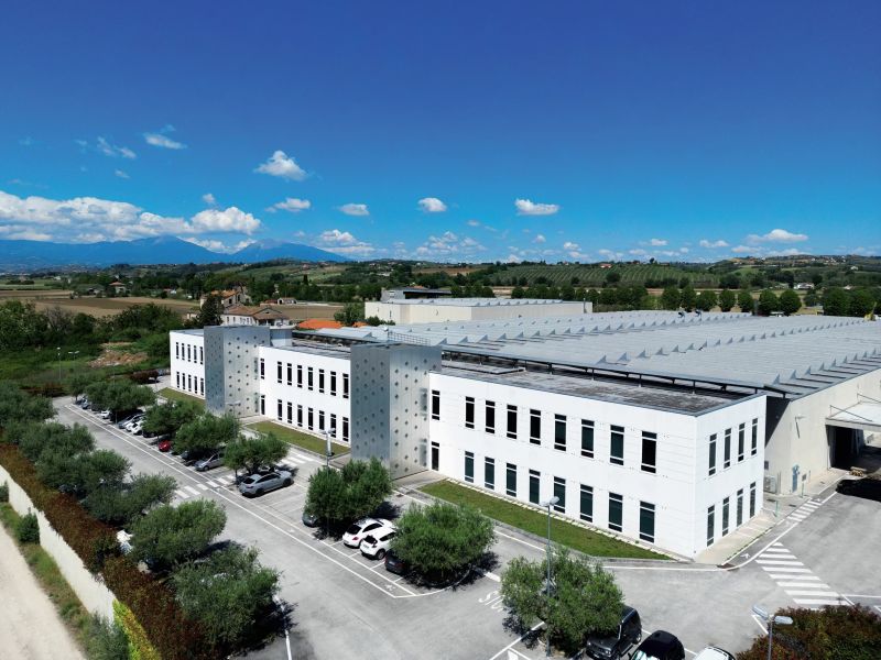 Technoretail - Frigomeccanica entra a far parte del Gruppo Arneg 