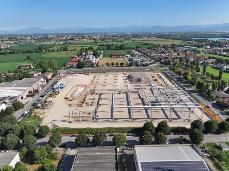 Technoretail - Garbe: primo pilastro del MilEast Logistics Park di Covo (Bergamo) Technoretail - Garbe: primo pilastro del MilEast Logistics Park di Covo (Bergamo)