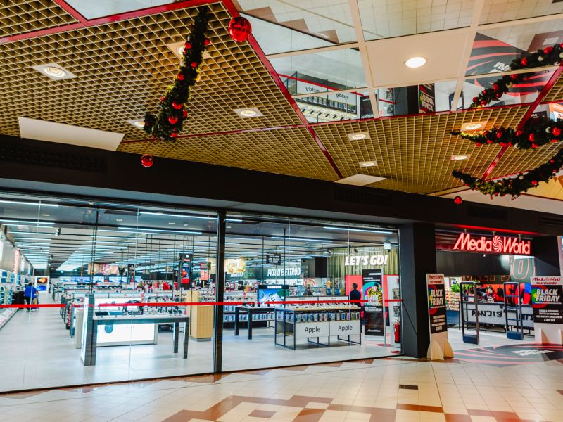 Technoretail - MediaWorld: nuovo store nel centro commerciale Gallerie Bennet Cantù 