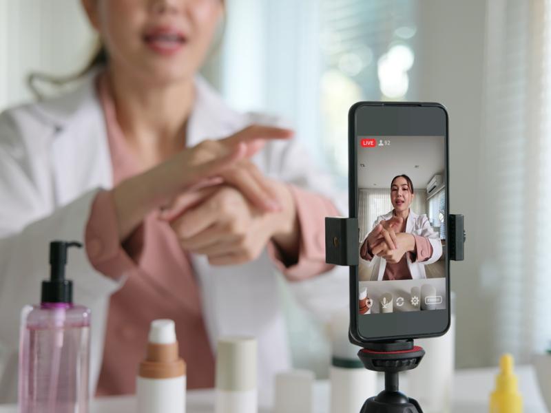 Technoretail - SHOPPING EXPERIENCE 