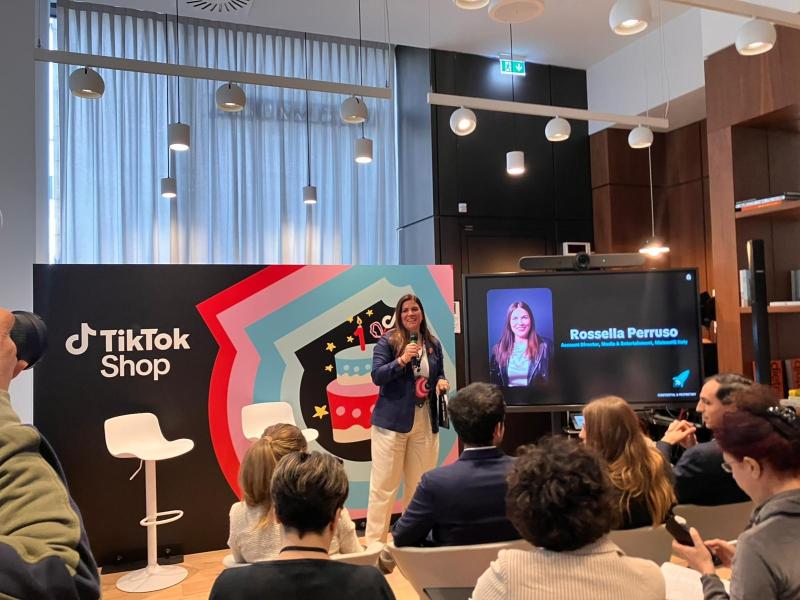 Technoretail - SHOPPING EXPERIENCE 