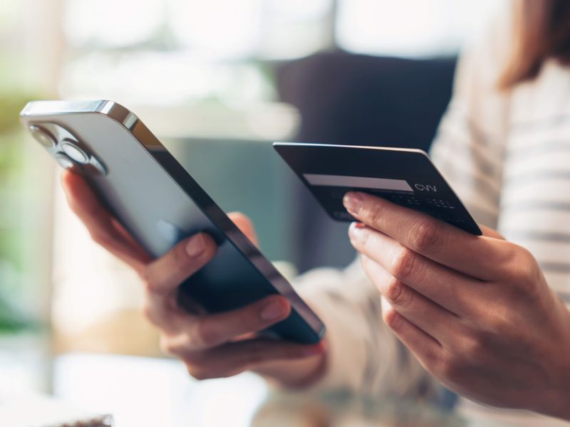 Technoretail - Soti: nel retail digitale cresce la domanda, ma non la fiducia 