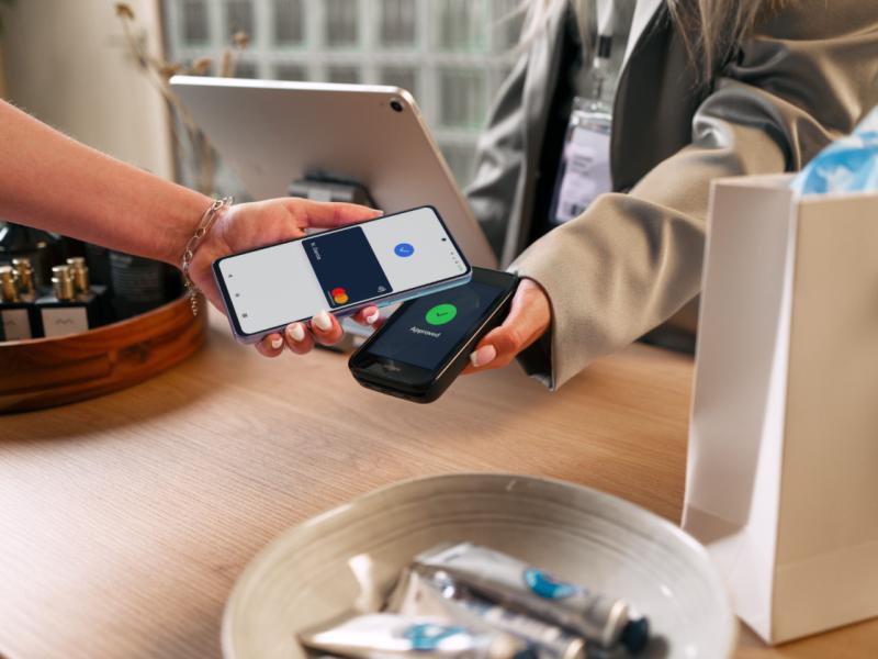 Adyen: il 43% degli italiani pronto a delegare gli acquisti all’AI