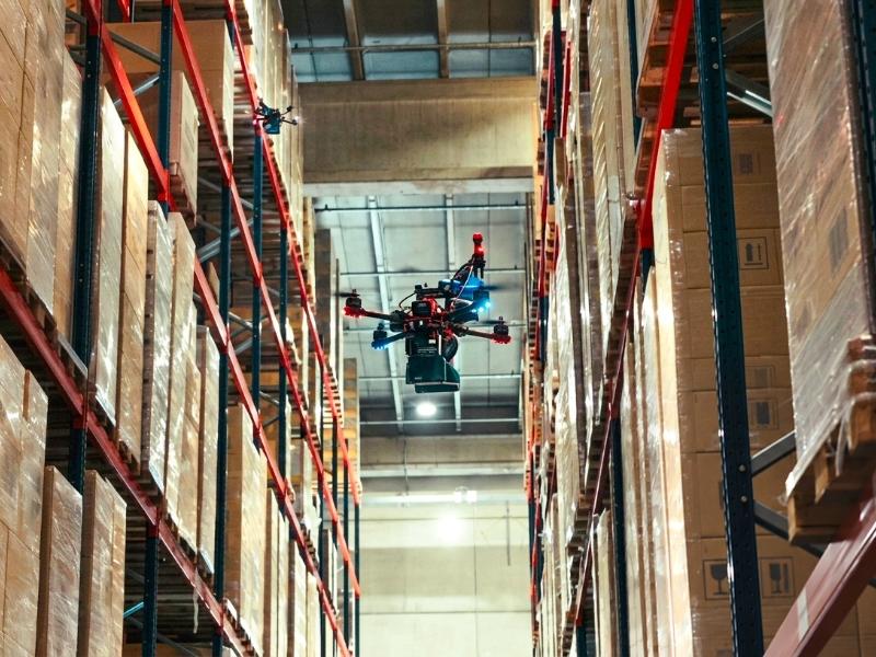 Gruber Logistics ottimizza l'inventario del suo hub di Pavia con i droni HoverSpect