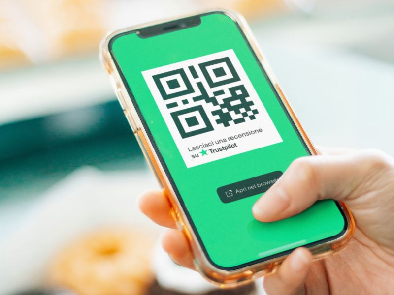 Trustpilot: nuove funzionalità per aiutare le aziende a emergere nelle ricerche basate sull'AI