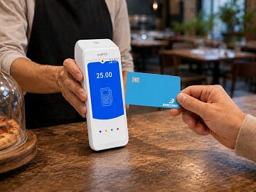 Technoretail - Felce Azzurra lancia la prima AI Fragrance Ambassador per la Gen Z 